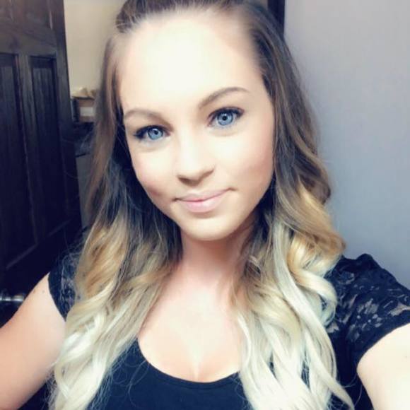 Meet your Posher, Ashley - Picture 1 of 1